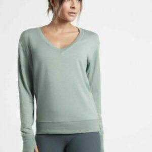 Athleta sunrise coaster balance v-neck sweatshirt top L LP petite large sage